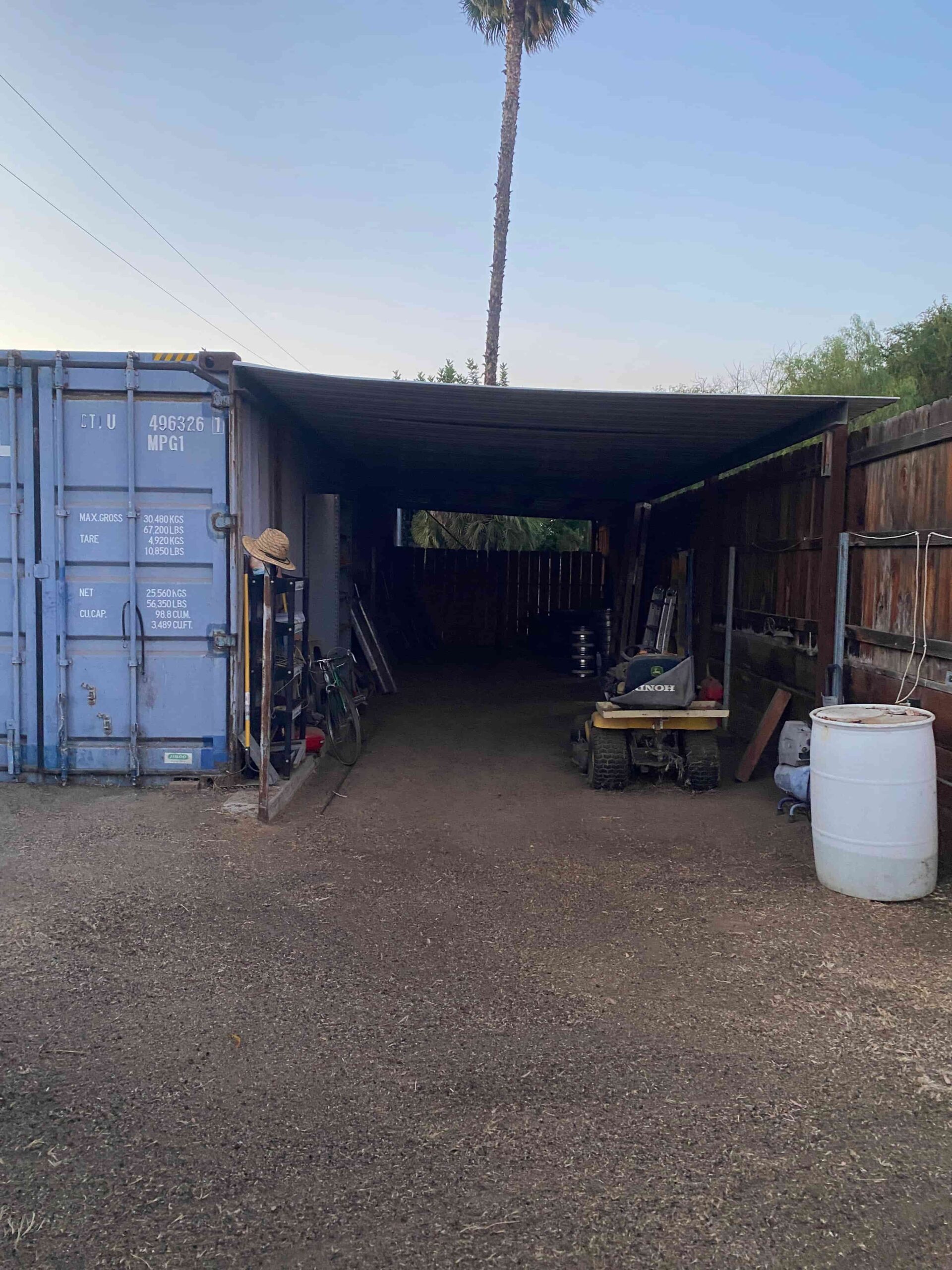 ready to roll dumpster rental Bakersfield: clean garage